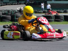 Você não precisa parar de correr de kart por causa de dinheiro. Leia com atenção: